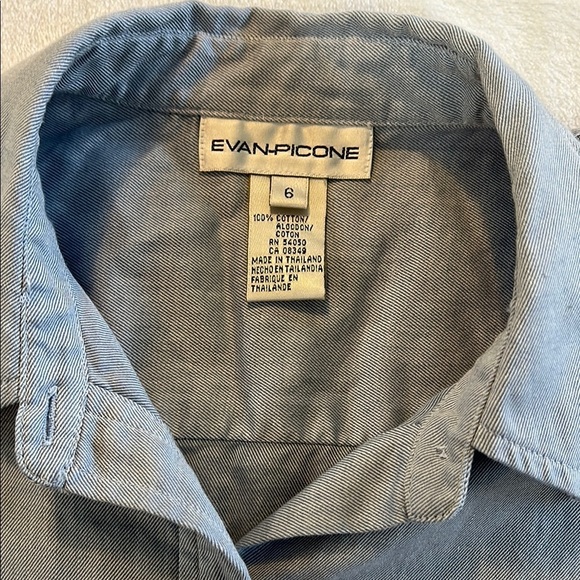 Evan Picone Blue Button Down Shirt Women’s Size‎ 6 - Picture 8 of 11
